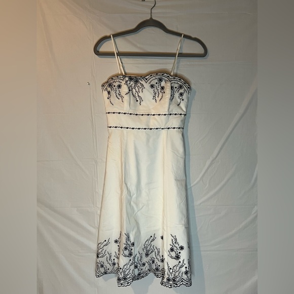 White House Black Market Dresses & Skirts - White House/Black Market Dress